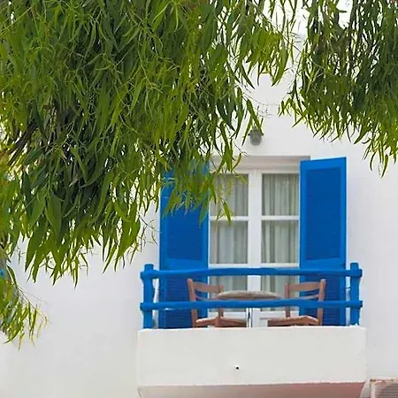 Manousos' * Galissas