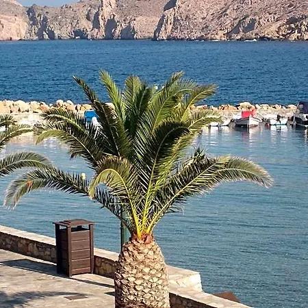 Hotell Manousos'