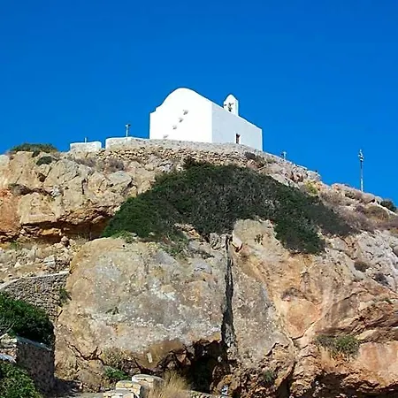 Manousos' * Galissas